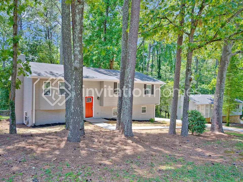 3200 Vail Ct