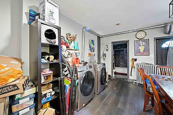 1st image of 105 Vernon Ave #1A