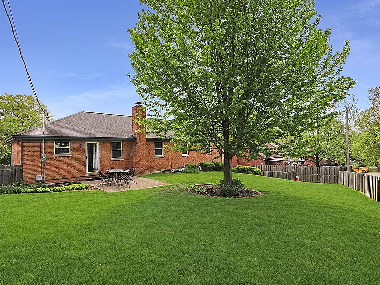 10267 Cedarwood Dr — Photo 15