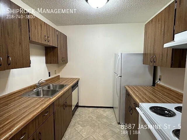 8387 Jasmine St #5 — Photo 3