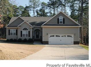 86 Ravens Wood Cir, Sanford, NC 27332
