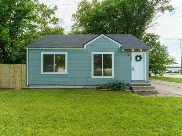 1353 N Pershing Ave, Wichita, KS 67208