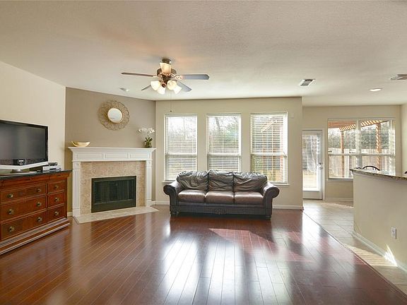 4th image of 21507 Venture Park Dr