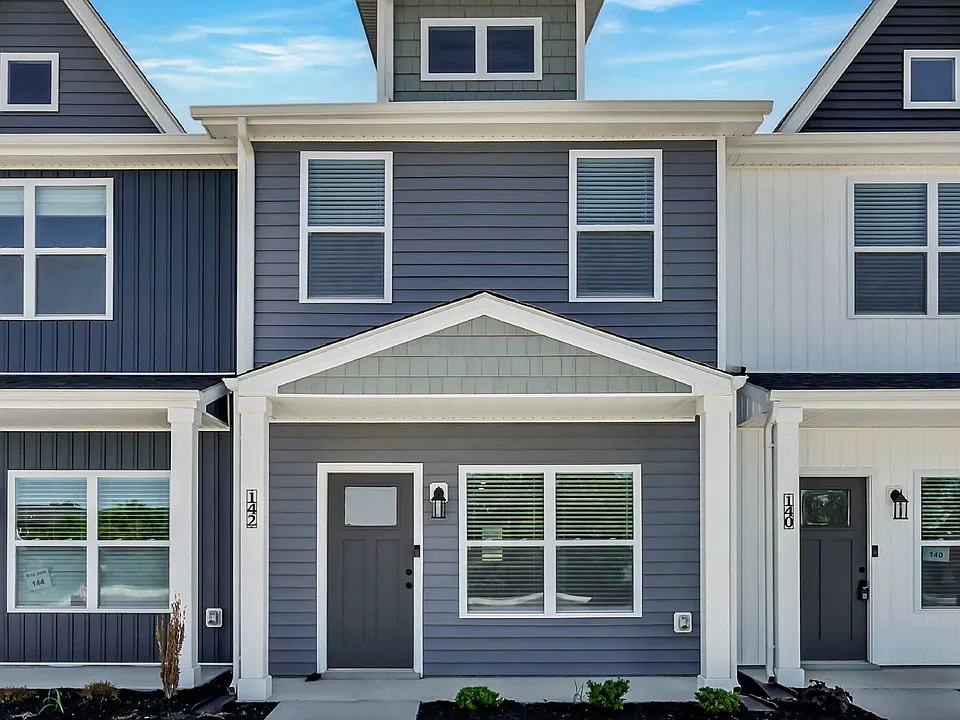 142 Front Ridge Cir