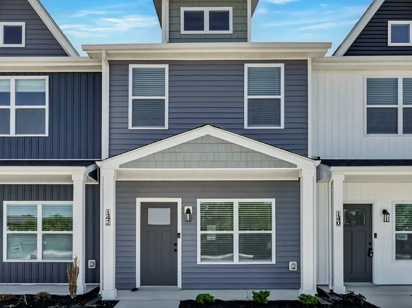 142 Front Ridge Cir, Clarksville, TN 37040
