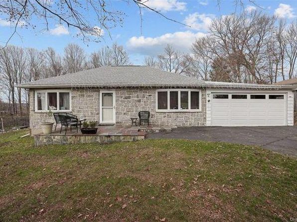 12 Hickory Dr #1