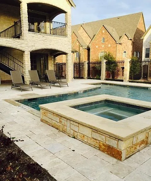 Pool / Clubhouse