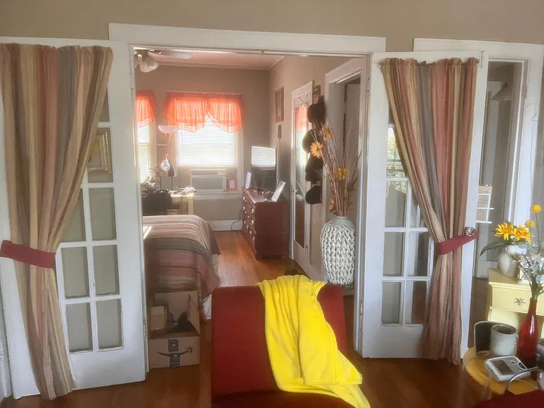 1855 Peabody Ave — Photo 10