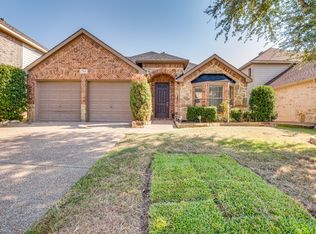 7064 Bethlehem Dr, Grand Prairie, TX 75054