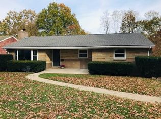 1061 Washington Rd, Mt Lebanon, PA 15228