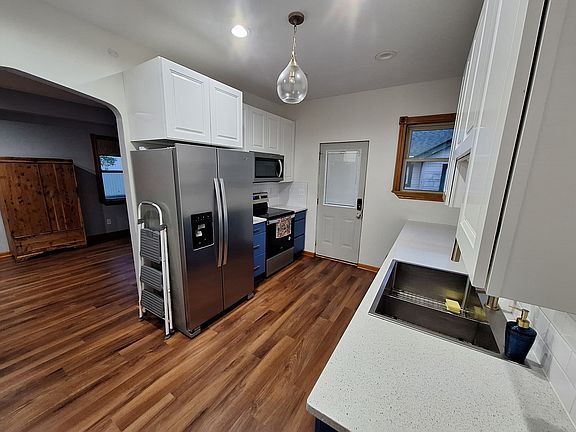 2nd image of 401 Benham St #1