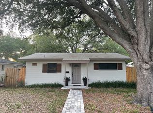 621 Northmoor Ave N, Saint Petersburg, FL 33702