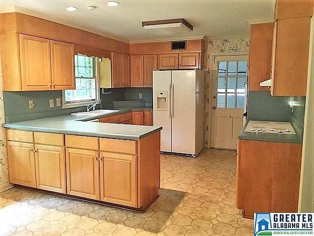 2nd image of 117 Pine Knoll Cir