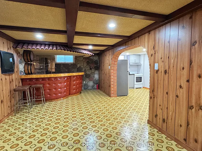 2143 Linby St #2 — Photo 8