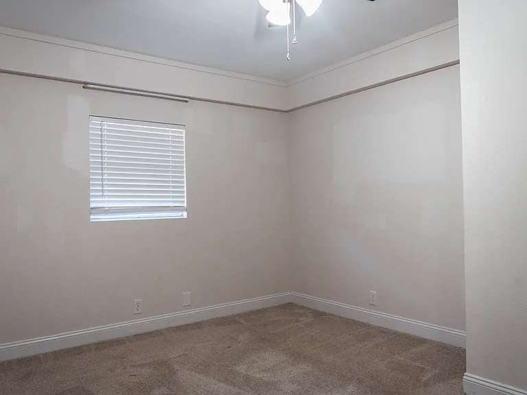 Bedroom #4(Largest Bedroom)