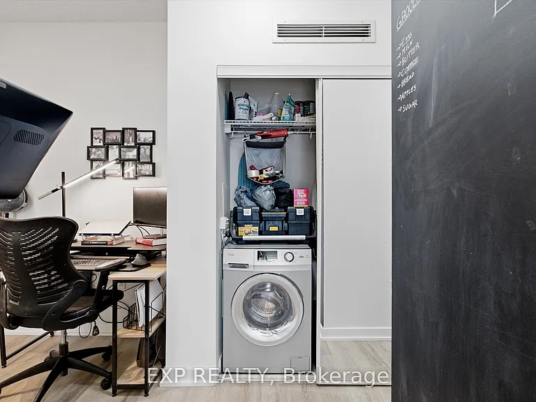 38 Dan Leckie Way #2103 — Photo 28