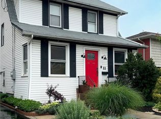 11 E Oxford St, Valley Stream, NY 11580