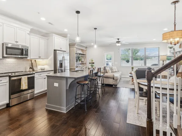 2600 Wellesley Square Dr #1280, Thompsons Station, TN 37179