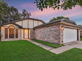 10543 Walnut Glen Dr, Houston, TX 77064