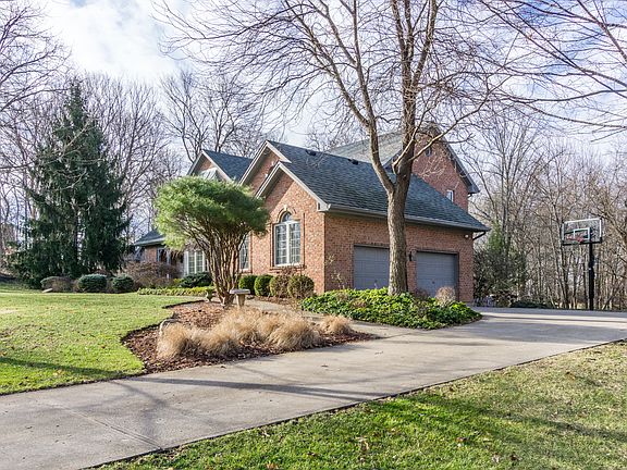 2nd image of 7382 Southpointe Dr