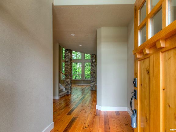 4th image of 1355 Goldcrest Ave NW