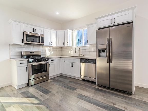MODERN KITCHEN; BRAND NEW APPLIANCES