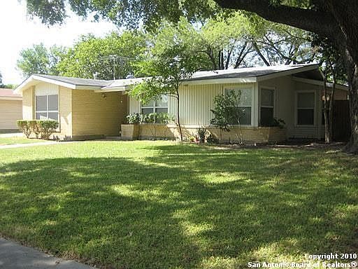 4th image of 107 Waxwood Ln