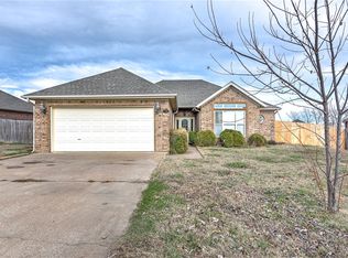 750 Reisling St, Centerton, AR 72719