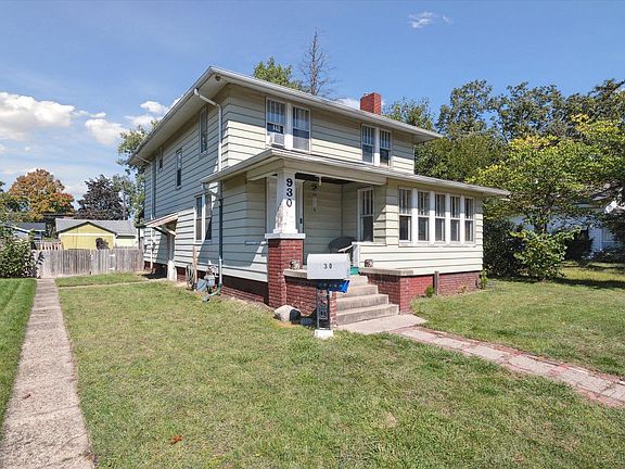 2nd image of 930 E Beardsley Ave