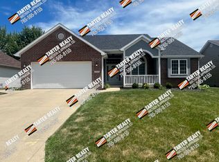 1608 S Stapleton Dr, Yorktown, IN 47396