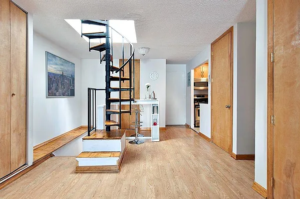 Sold by Keller Williams NYC | media 11