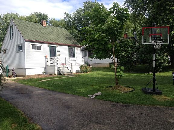 3rd image of 1628 Walnut Dr