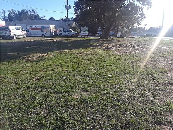 4th image of 302 Davenport Blvd