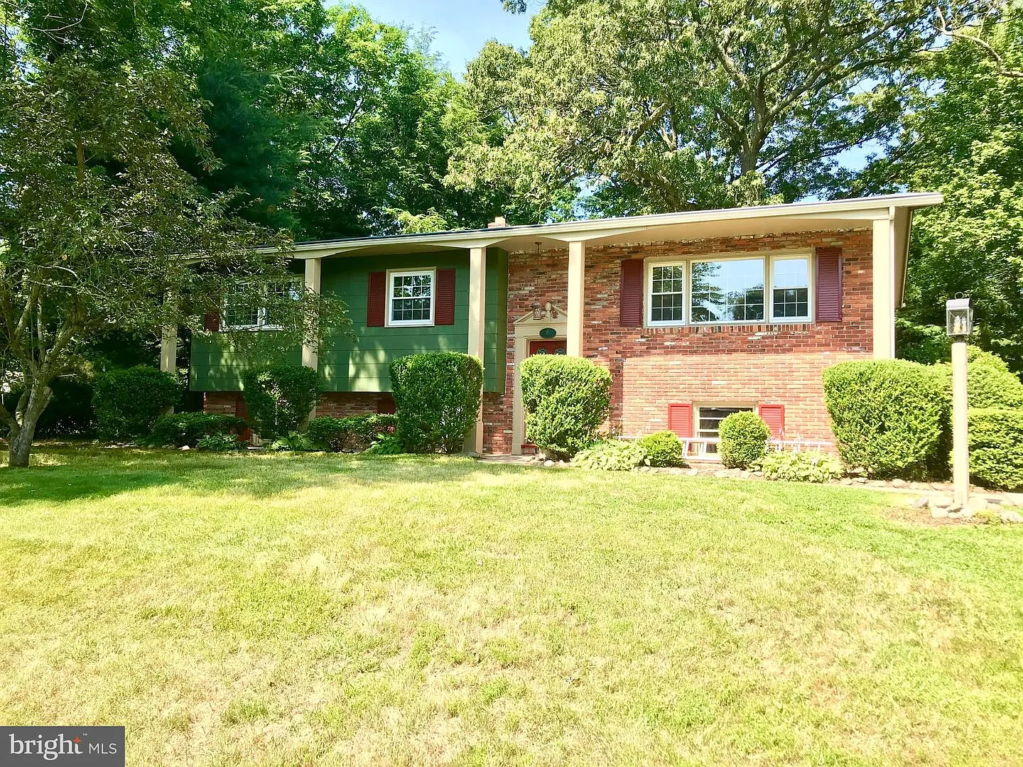 6 Bojan Ct photo 1
