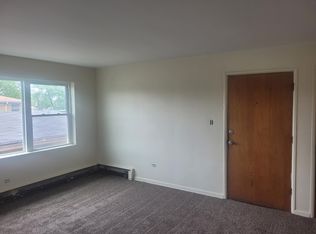 1694 N 1st Ave APT 2E, Melrose Park, IL