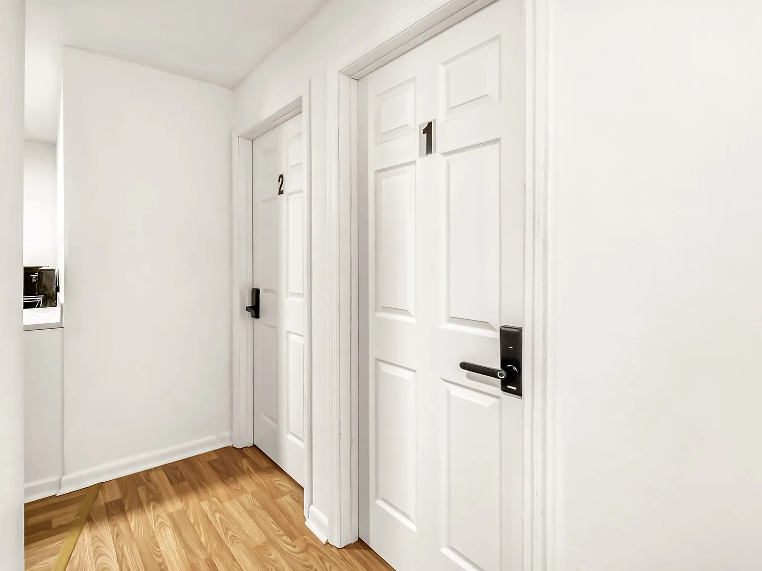 4 bed, 1.5 bath, 1208 sqft, $689 — Photo 3