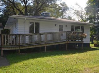 1835 Dayton Rd, Buchanan, MI 49107