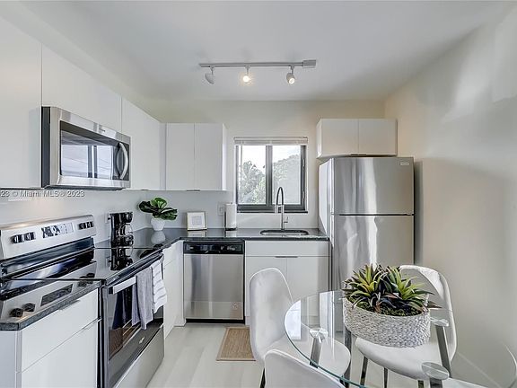 4th image of 1800 NE 56th St APT 6