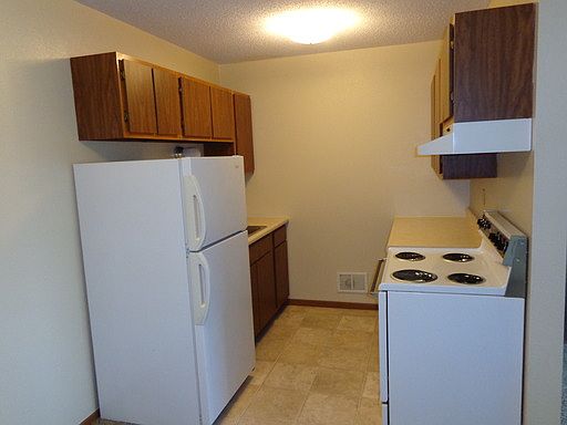 2nd image of 1450 44th St APT 7
