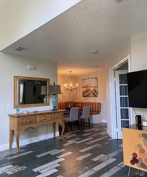 364 Prestwick Cir #4 — Photo 16
