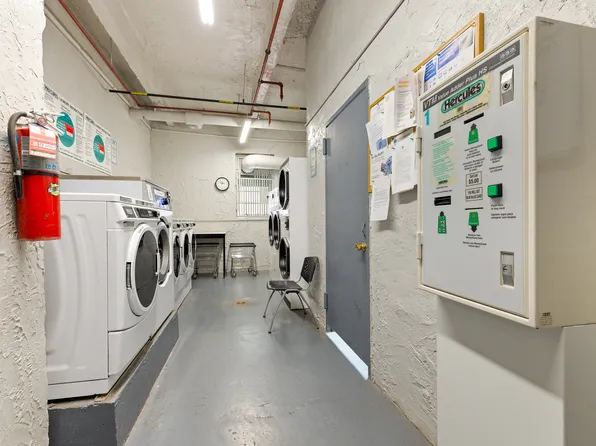 65-15 Alderton Street image 16 of 18