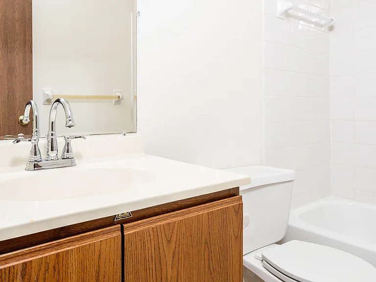 Woodcrest Townhomes — Photo 26