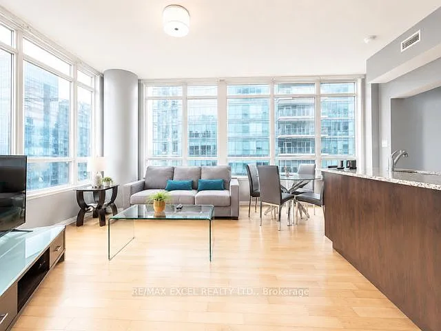 65 Bremner Blvd #3205 — Photo 5