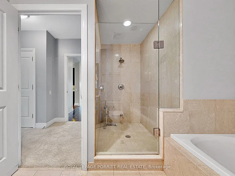 9 Burnhamthorpe Cres #309 — Photo 29