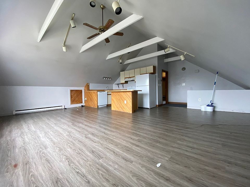 2nd image of 33 Orange St #33C