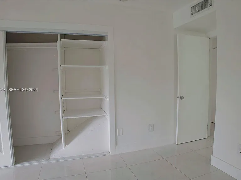 4271 NW 11th St #4 — Photo 13