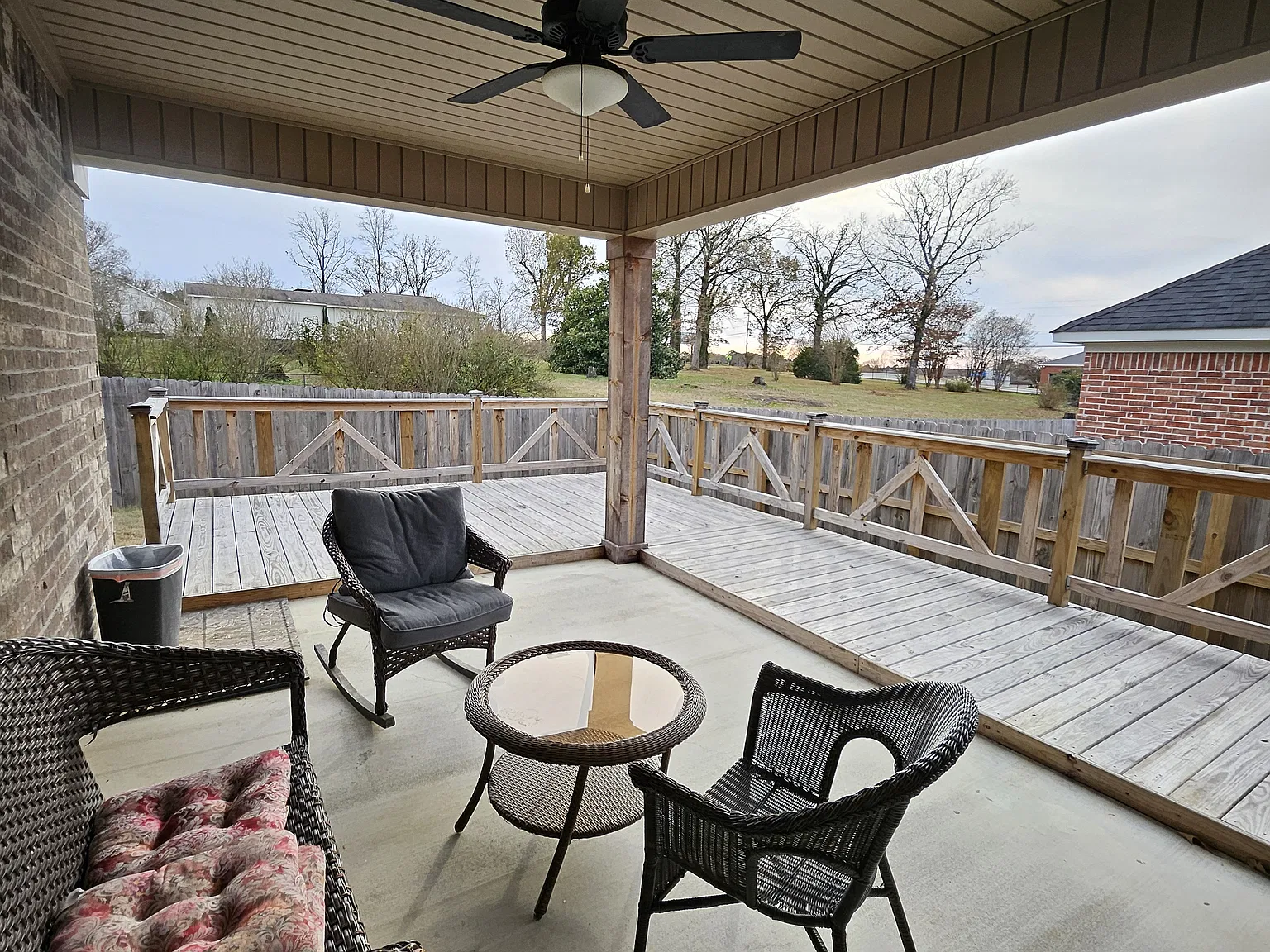 4 bed, 2100 sqft, $2,500 — Photo 1