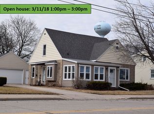 1013 Madison St, Little Chute, WI 54140