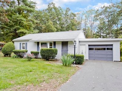 884 Ryan Rd, Northampton, MA, 01062
