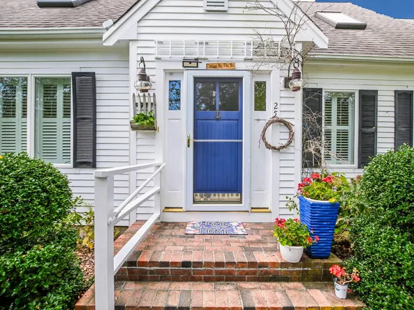 25 Harris Hill Road, East Falmouth, MA 02536